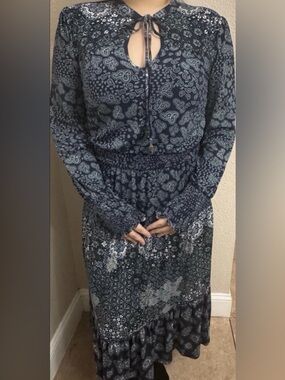 Michael Kors Boho Paisley Midi Dress NWT-Long sleeve Tie Neck Navy Blue Size Med